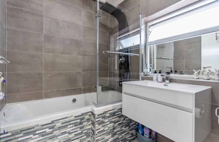 2 Bedroom Property for Sale in Waves Edge Western Cape